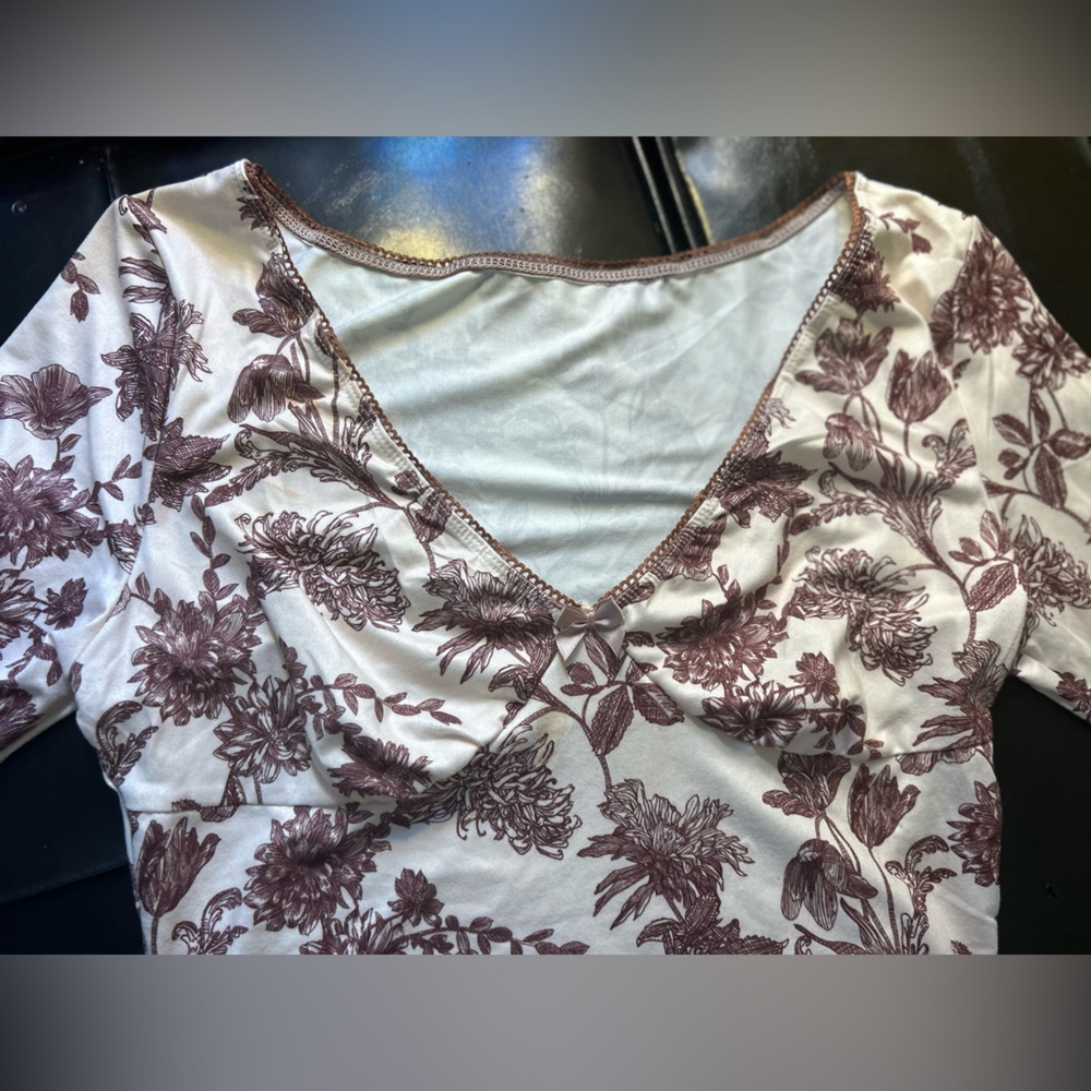 Size M cute shirt for day or night wear - Picture 2 of 6